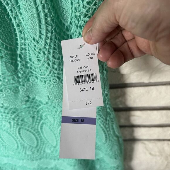 R & K Women's Size 18 Mint Green Lined Lace Knee Length Sheath Dress Cocktail - Picture 4 of 9